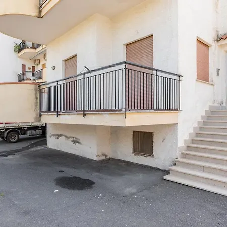 Apartment With Terrace Near The Sea Giardini Naxos